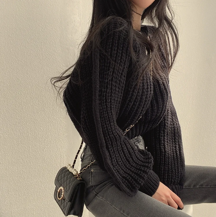 Yumi - Koselig Crop-strikk genser